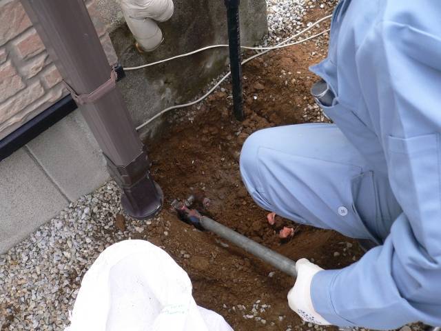 群馬館林　ノーリツガス給湯器施工中の様子